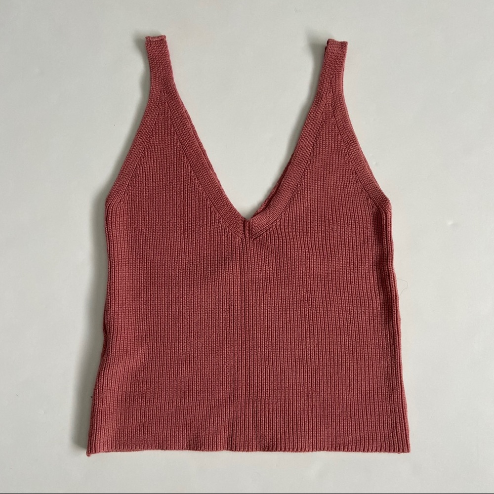 V Neck knit/ sweater tank top - Picture 2 of 4